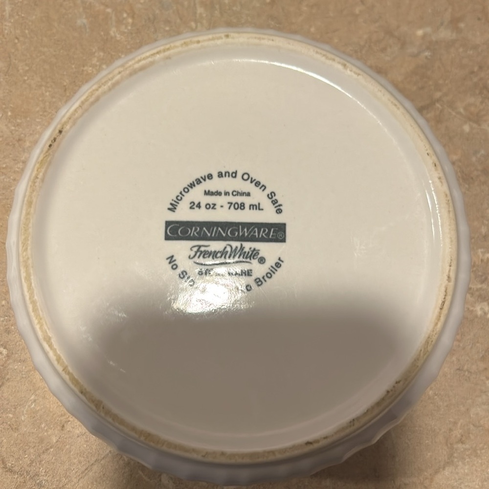 Corning Ware 24 oz - French White white dish - Picture 2 of 4